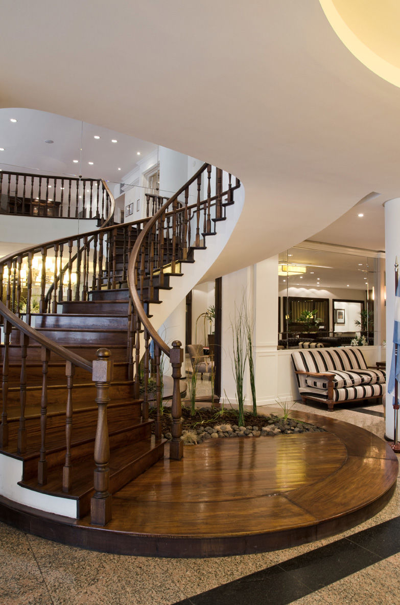 Hotel Dos Reyes 4*